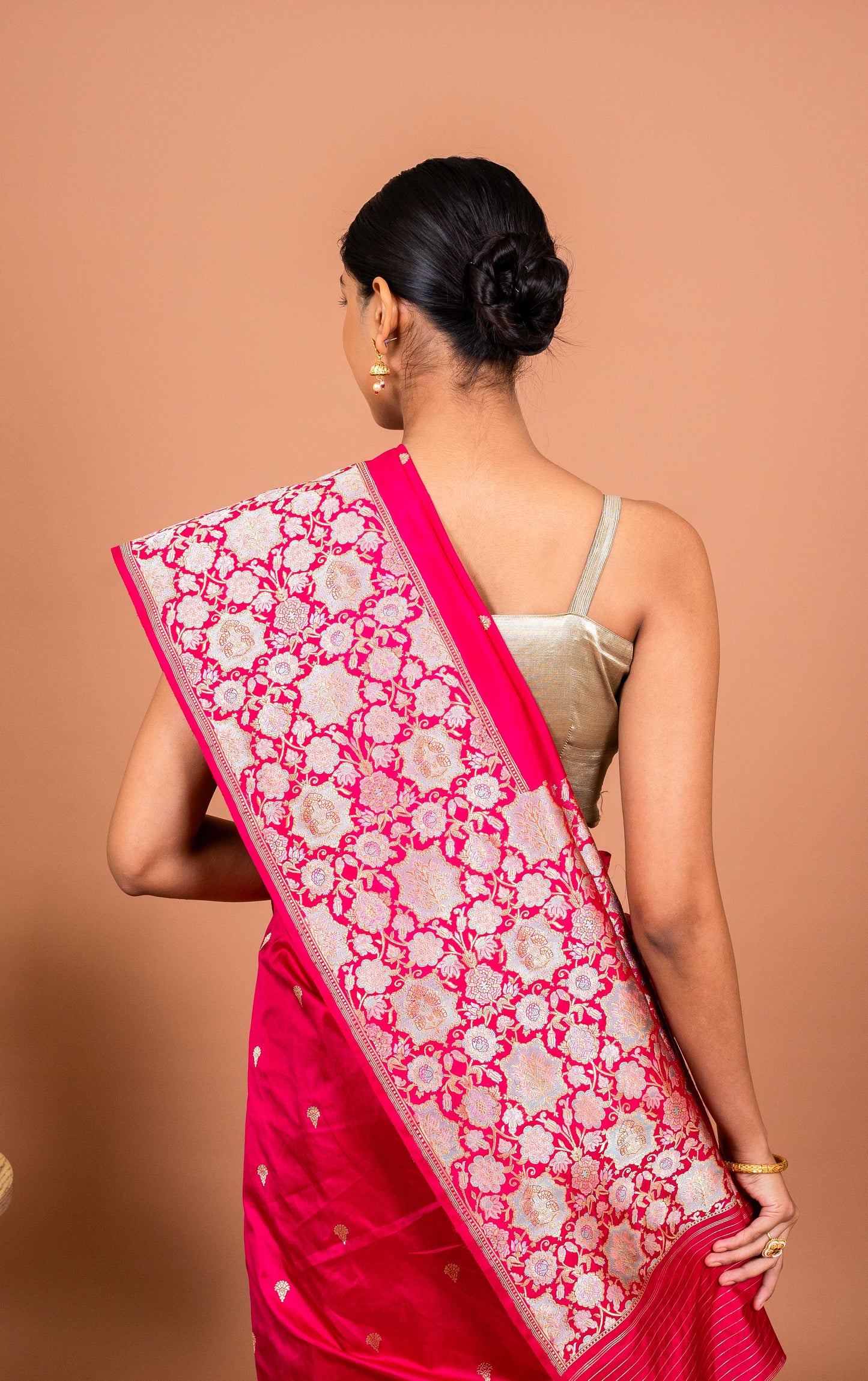 Kadhiyal Handwoven Banaras Saree