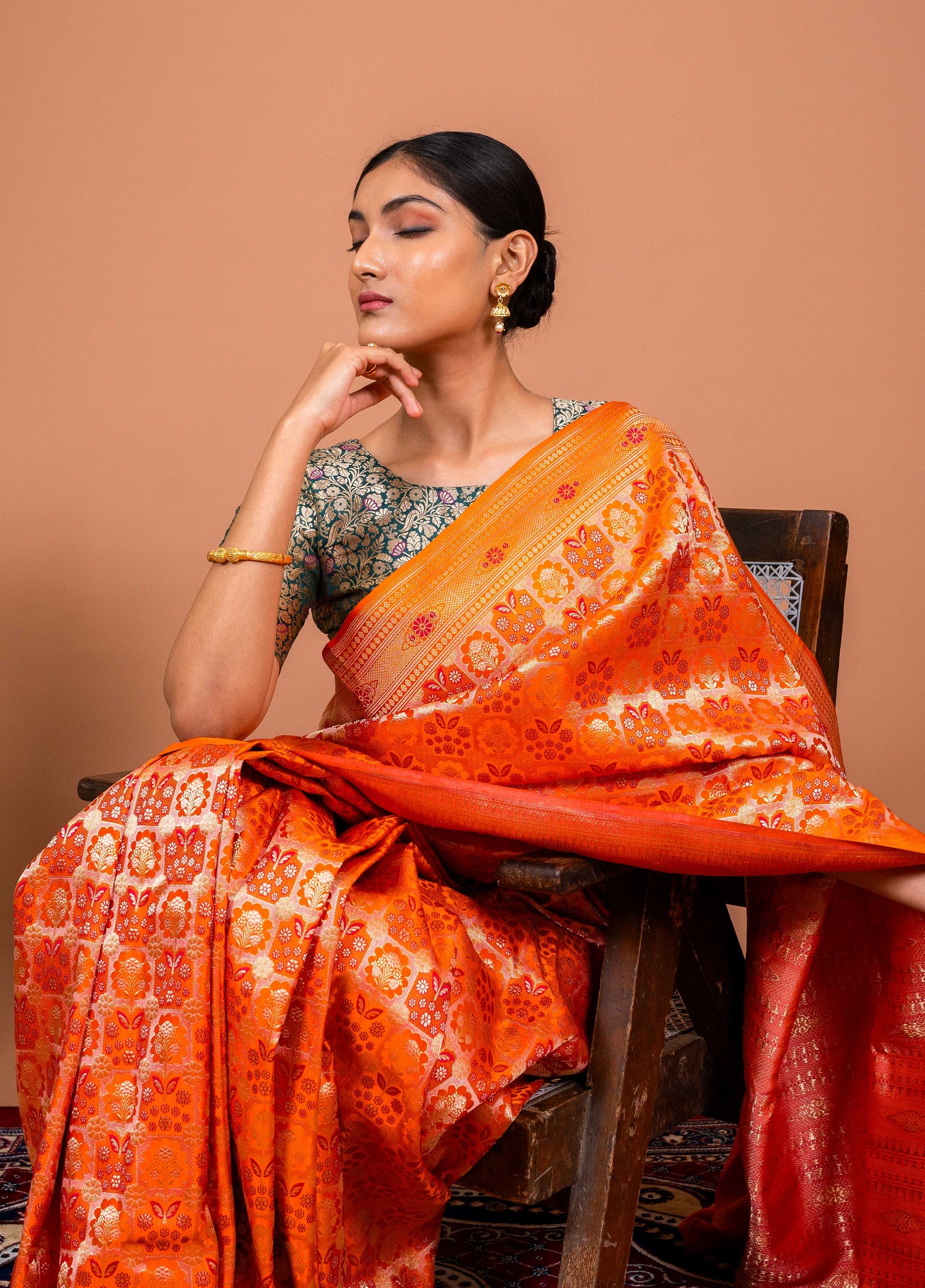 Vana tanchhoi Handwoven Banaras Saree