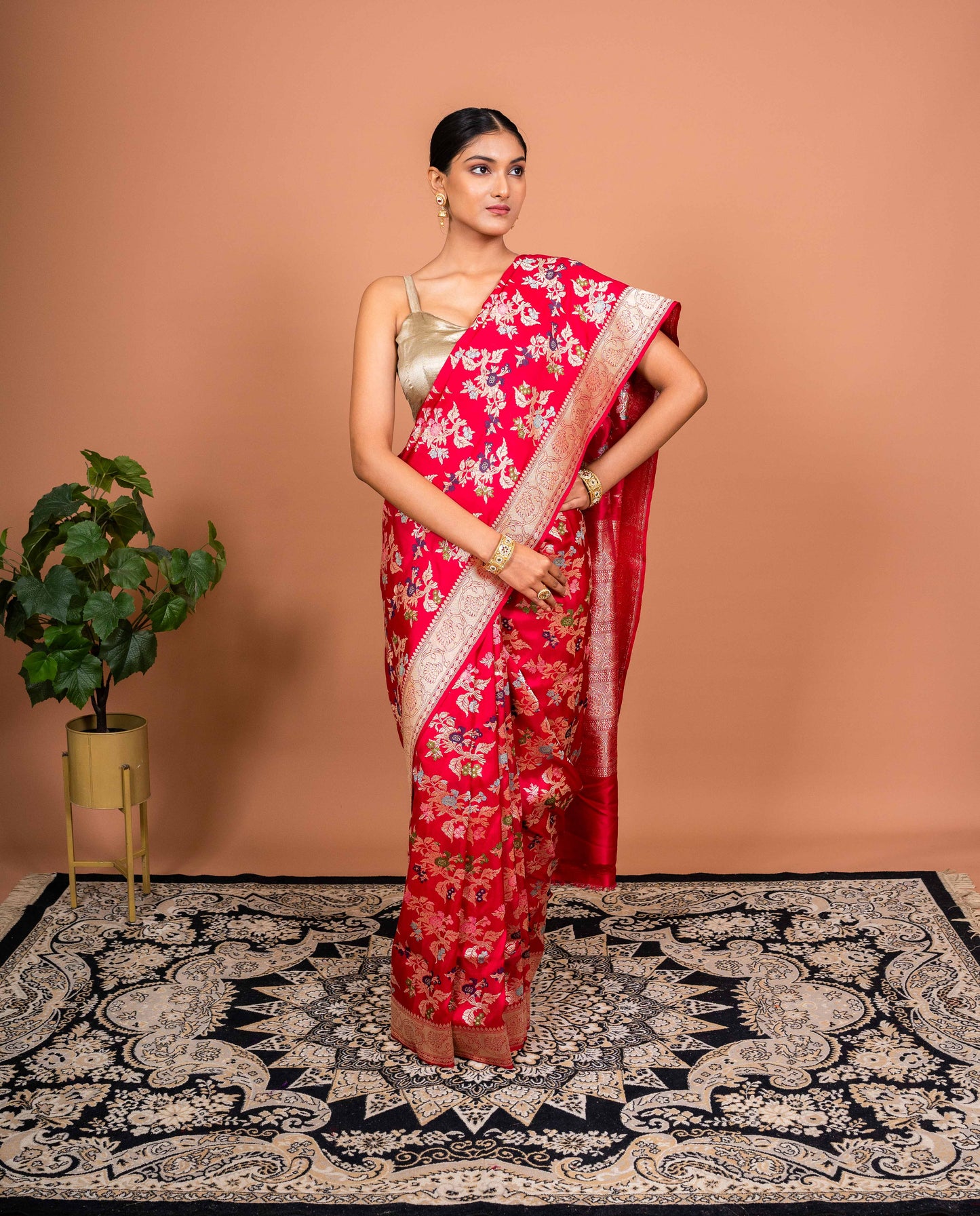 Nikhar Handwoven Banaras Saree