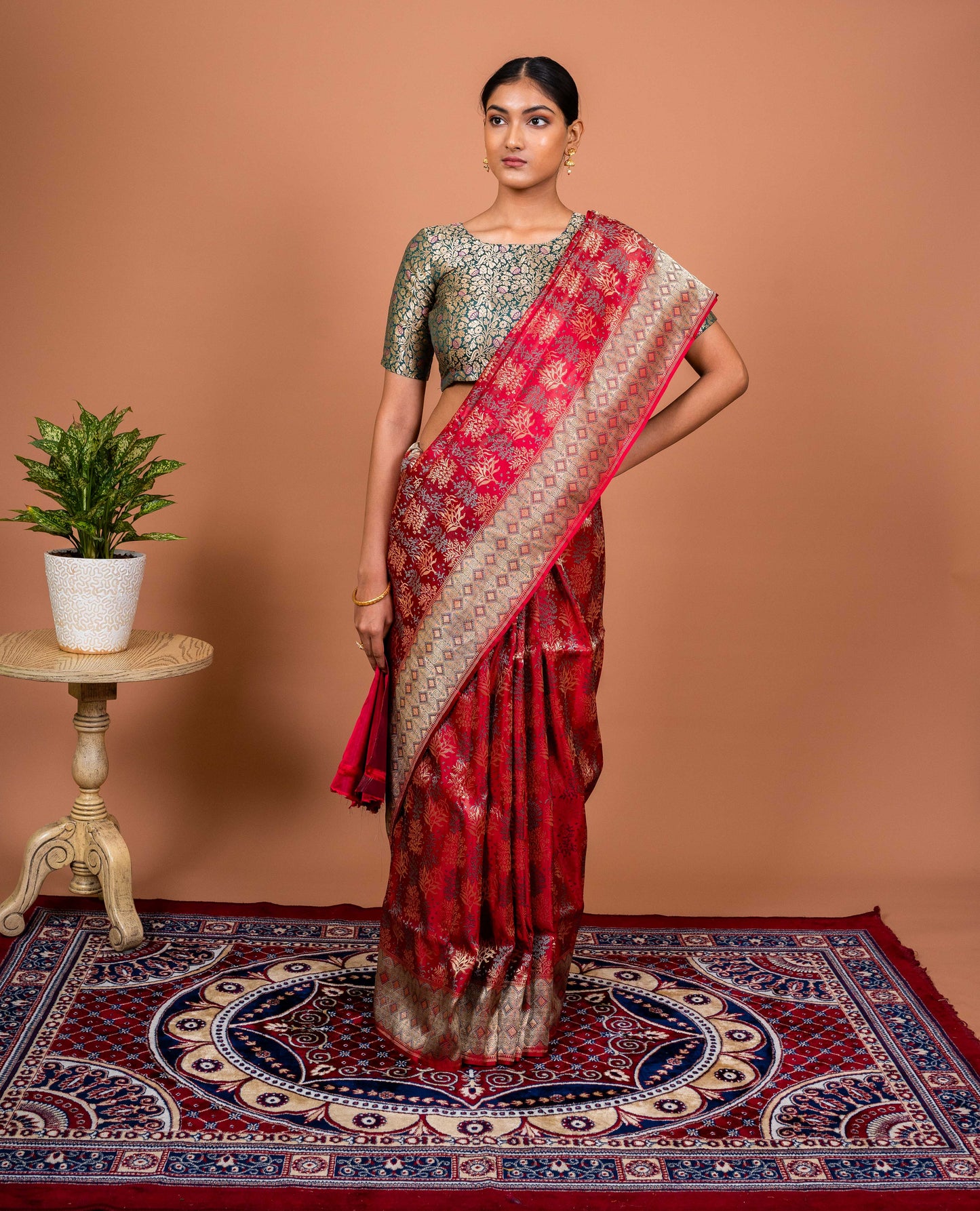 Vana tanchhoi Handwoven Banaras Saree