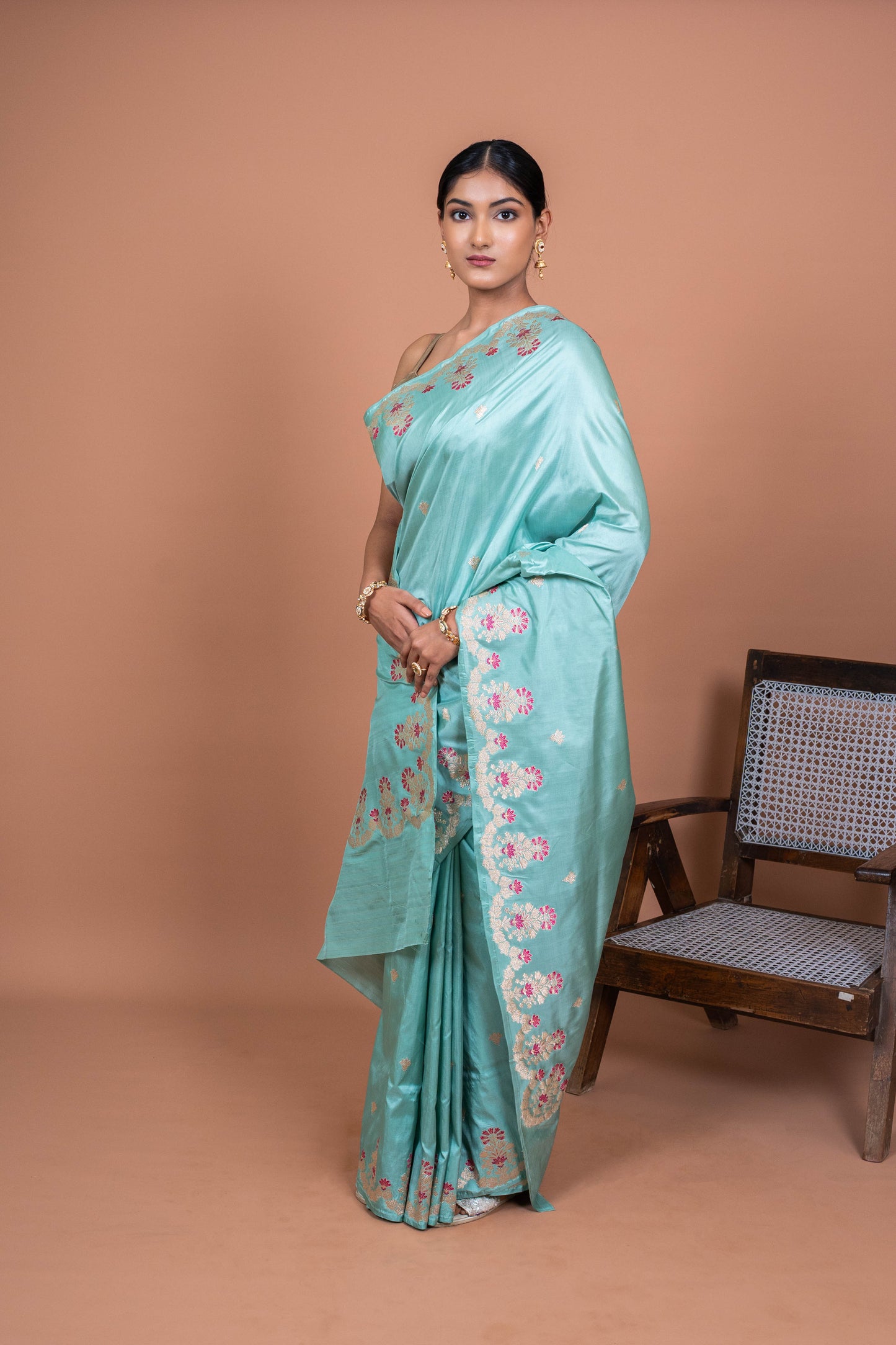 Aviral Handwoven Banaras Saree