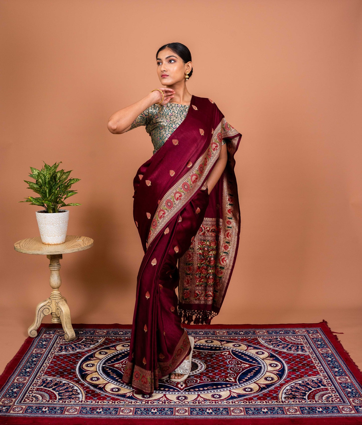 Ashawali Border Handwoven Banaras Saree