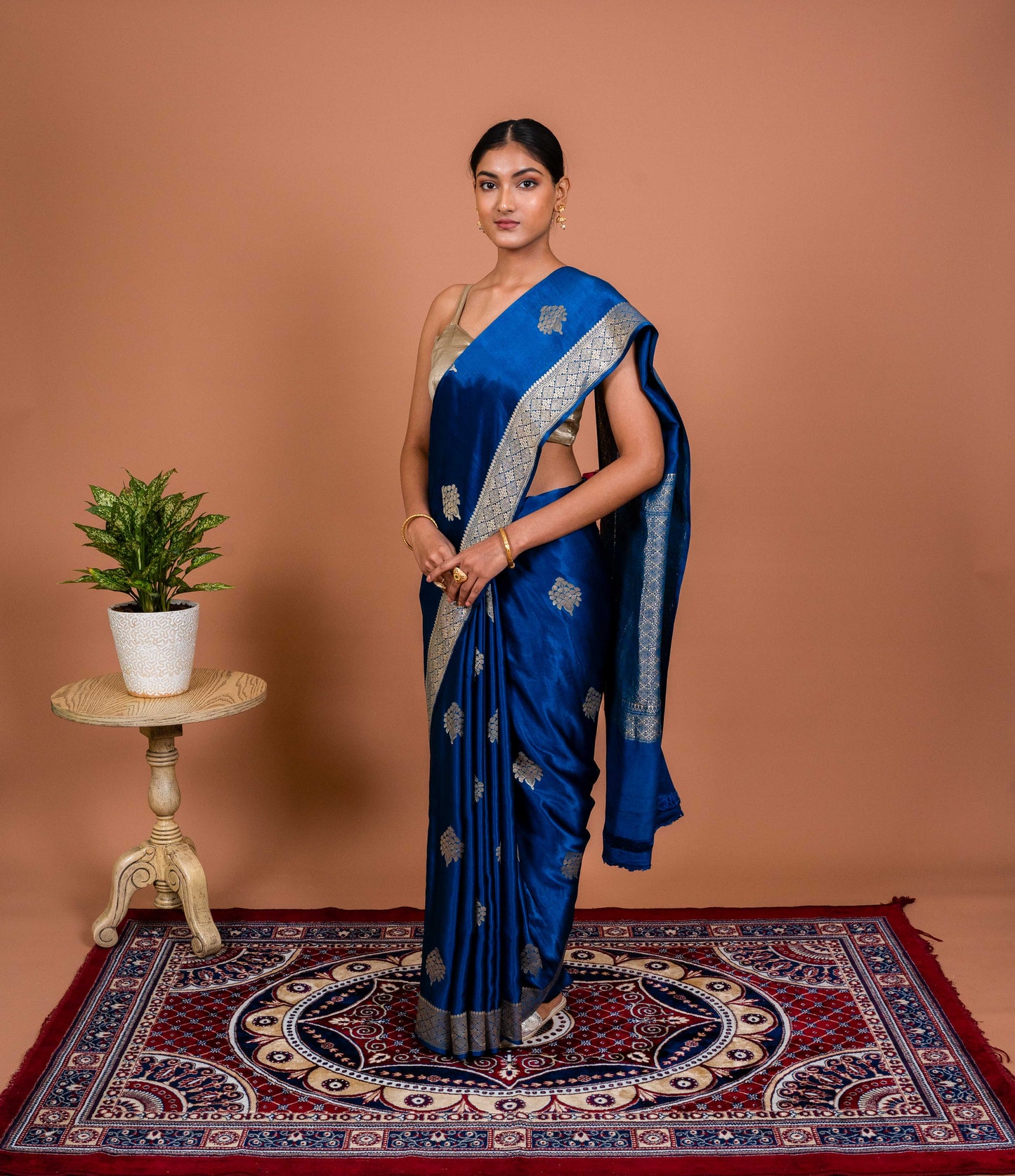 Tribhog Handwoven Banaras Saree