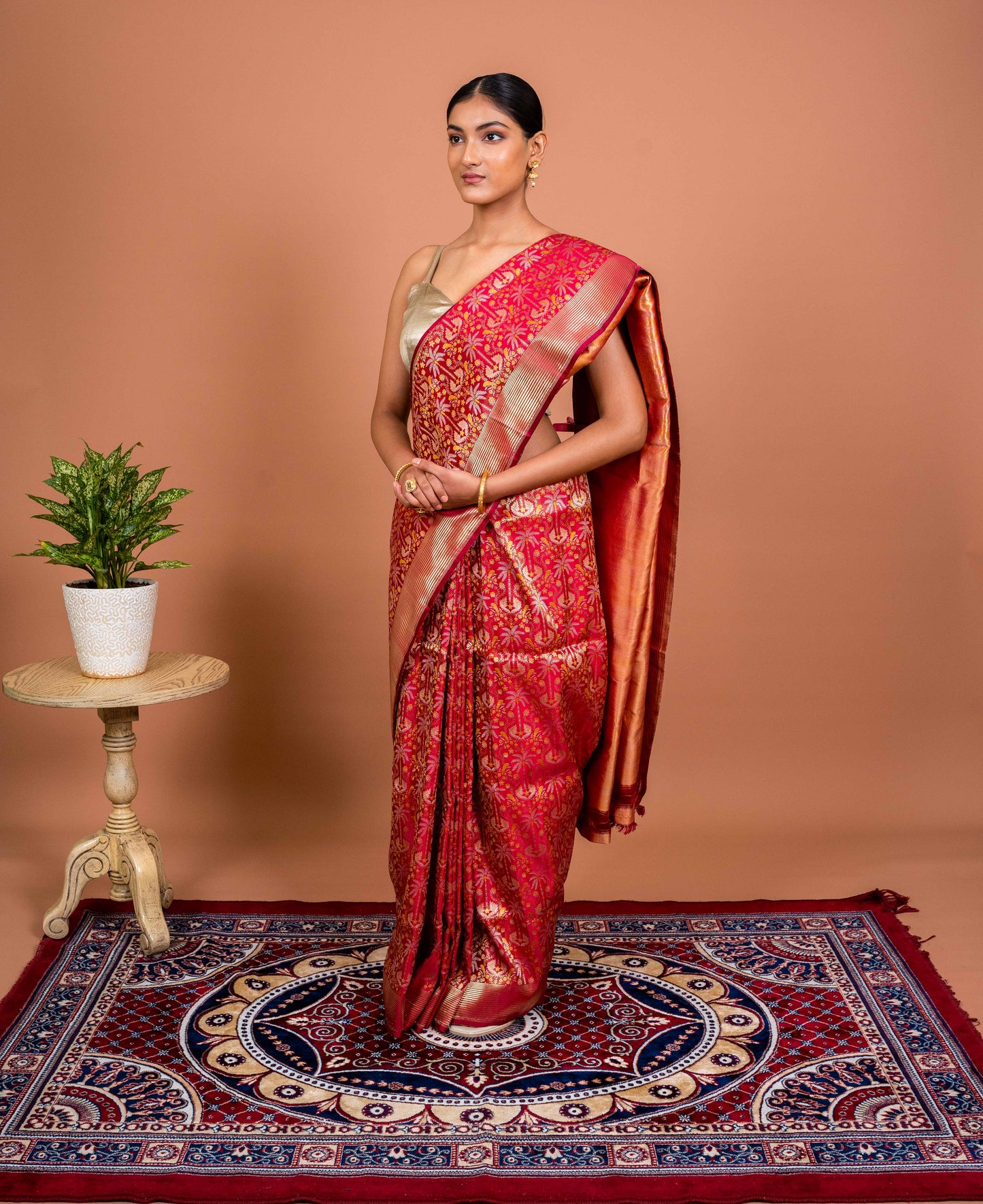 Shikagah tanchhoi Handwoven Banaras Saree