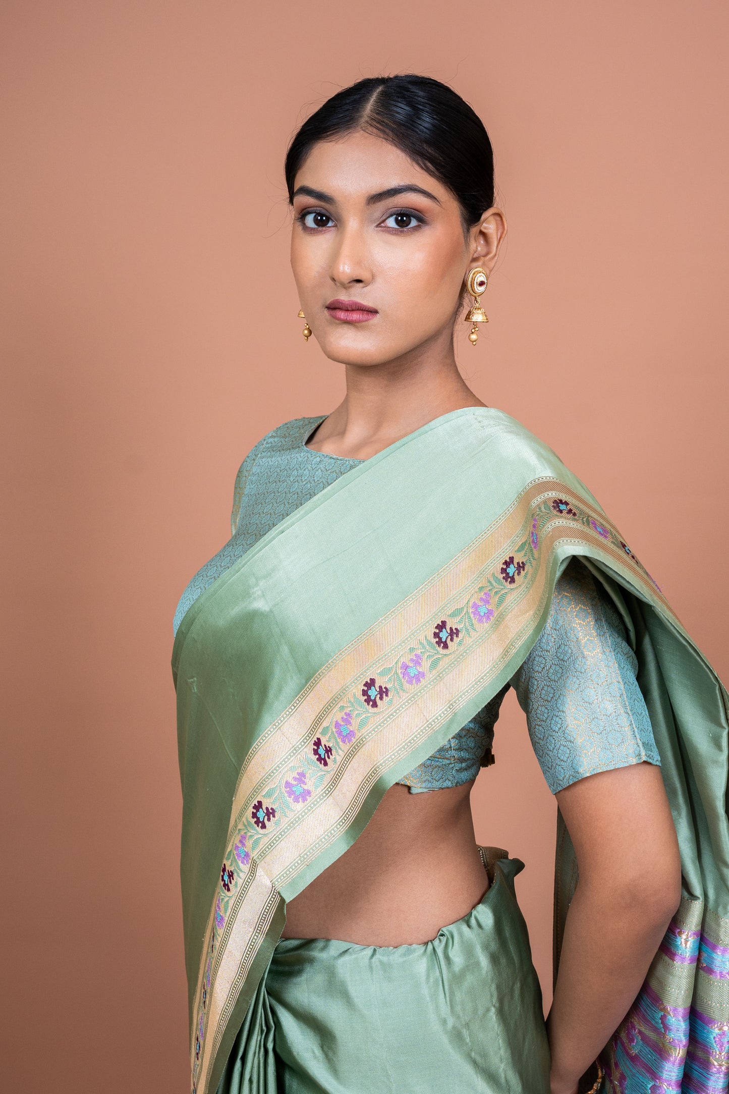 Carry Pallu Handwoven Banaras Saree