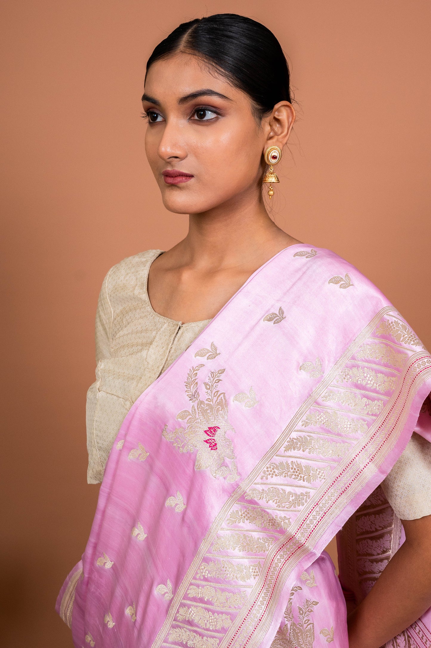 Guldasta Handwoven Banaras Saree