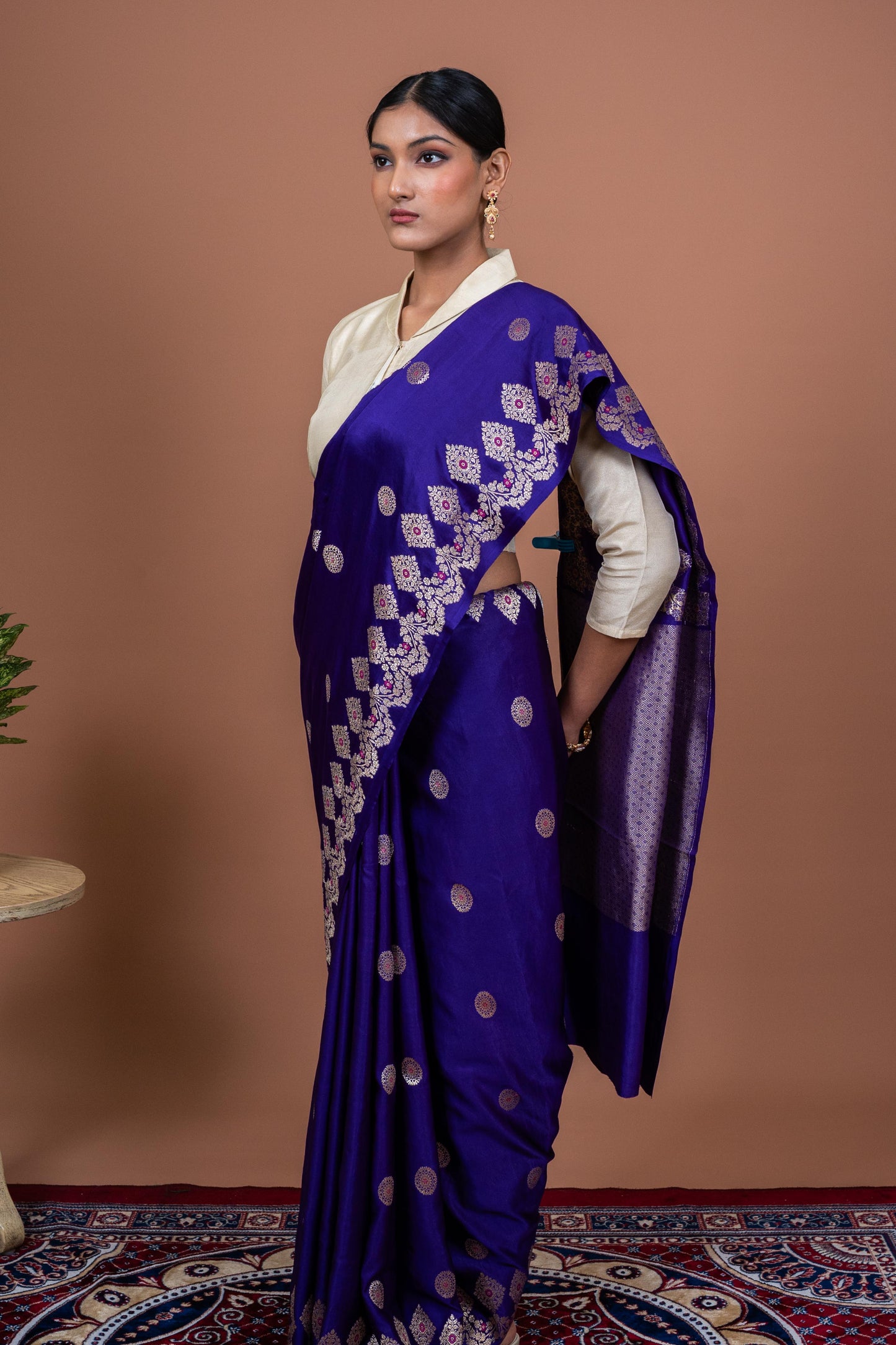 Kaneri Border Handwoven Banaras Saree