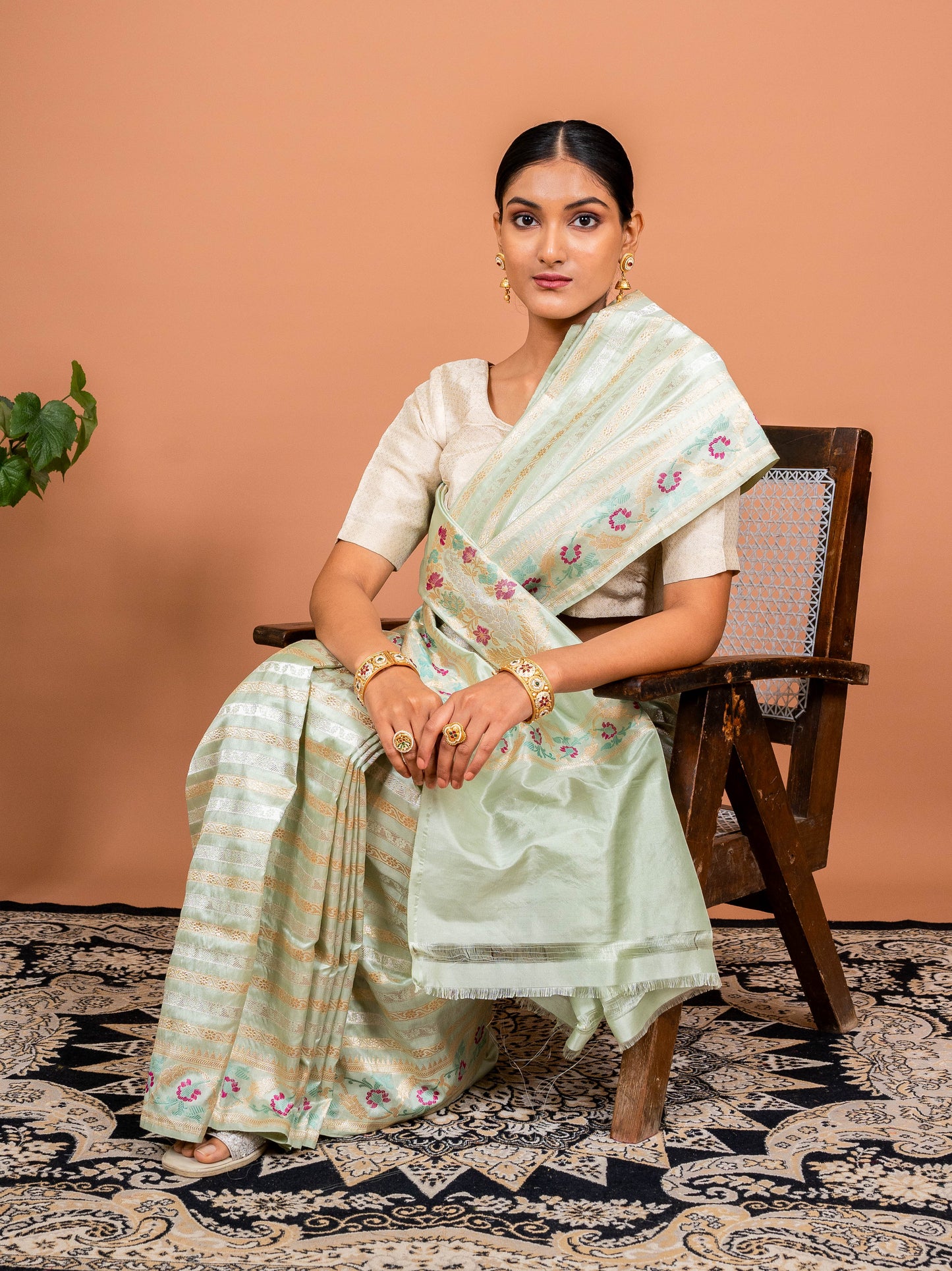 Paisely Pallu Handwoven Banaras Saree