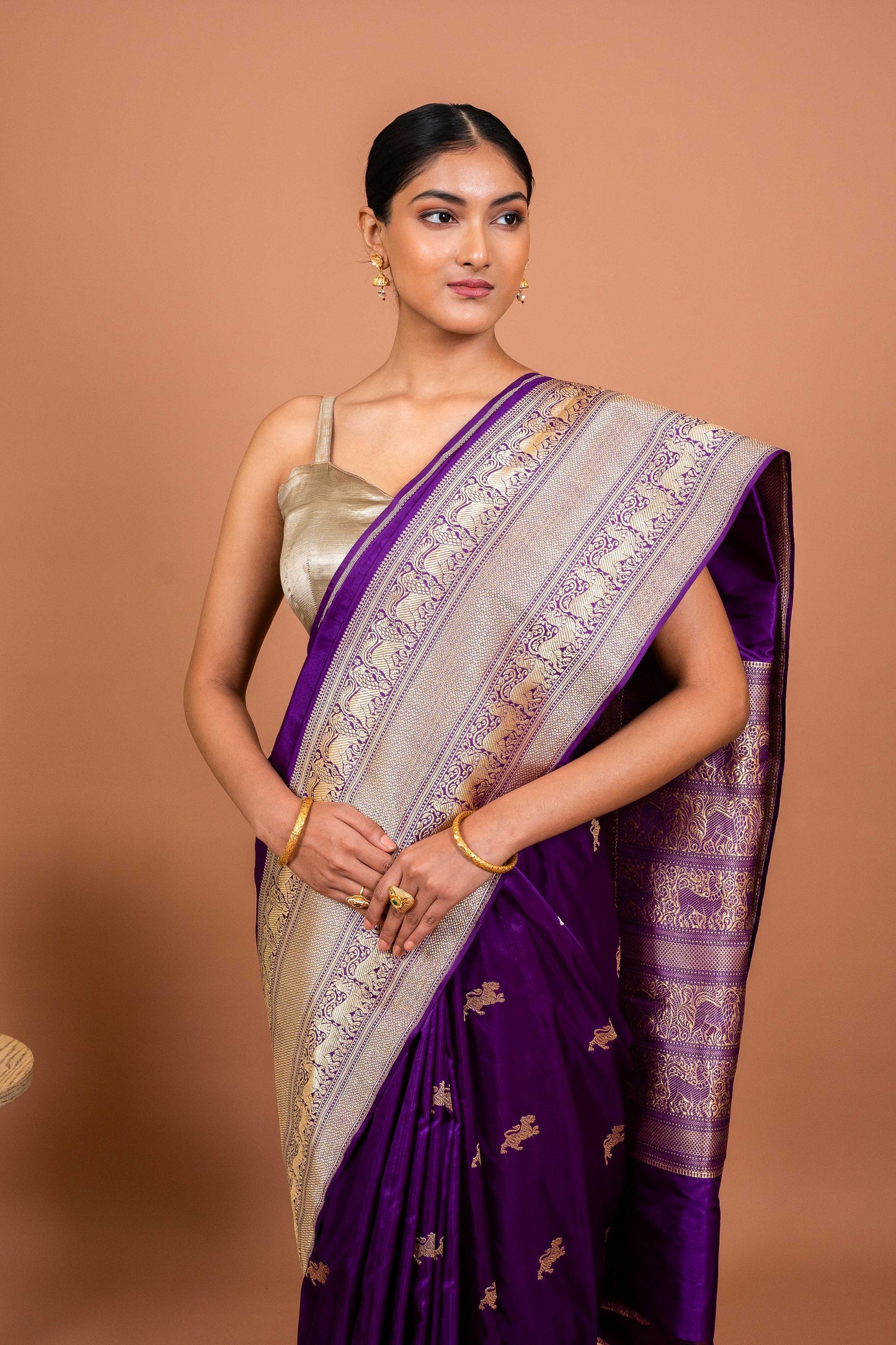 Shikargah Booti Handwoven Banaras Saree