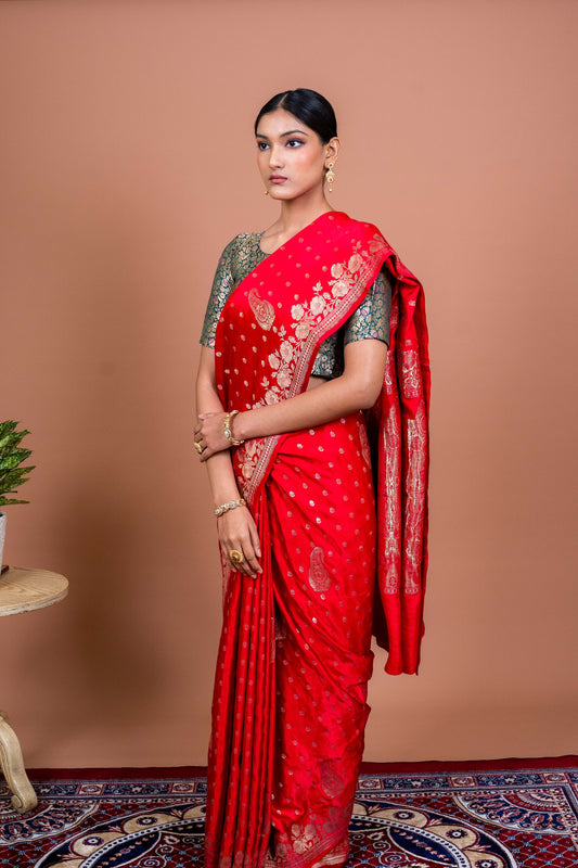Sabhya Boota Handwoven Banaras Saree