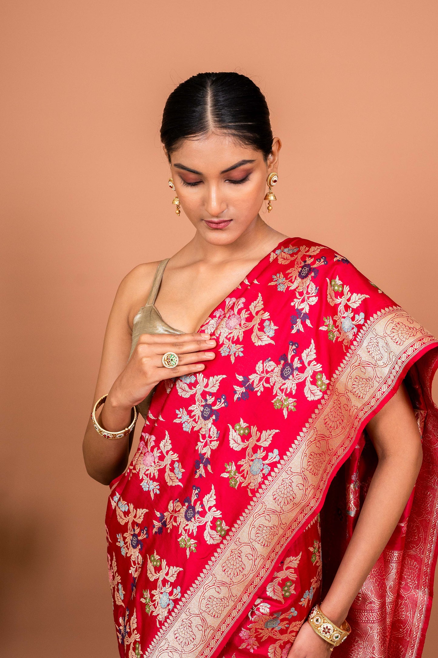 Nikhar Handwoven Banaras Saree