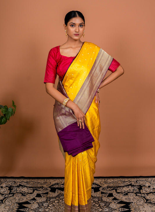 Kadhiyal Handwoven Banaras Saree