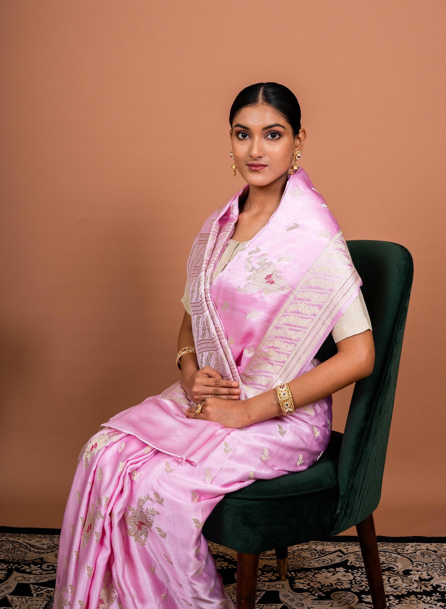 Guldasta Handwoven Banaras Saree