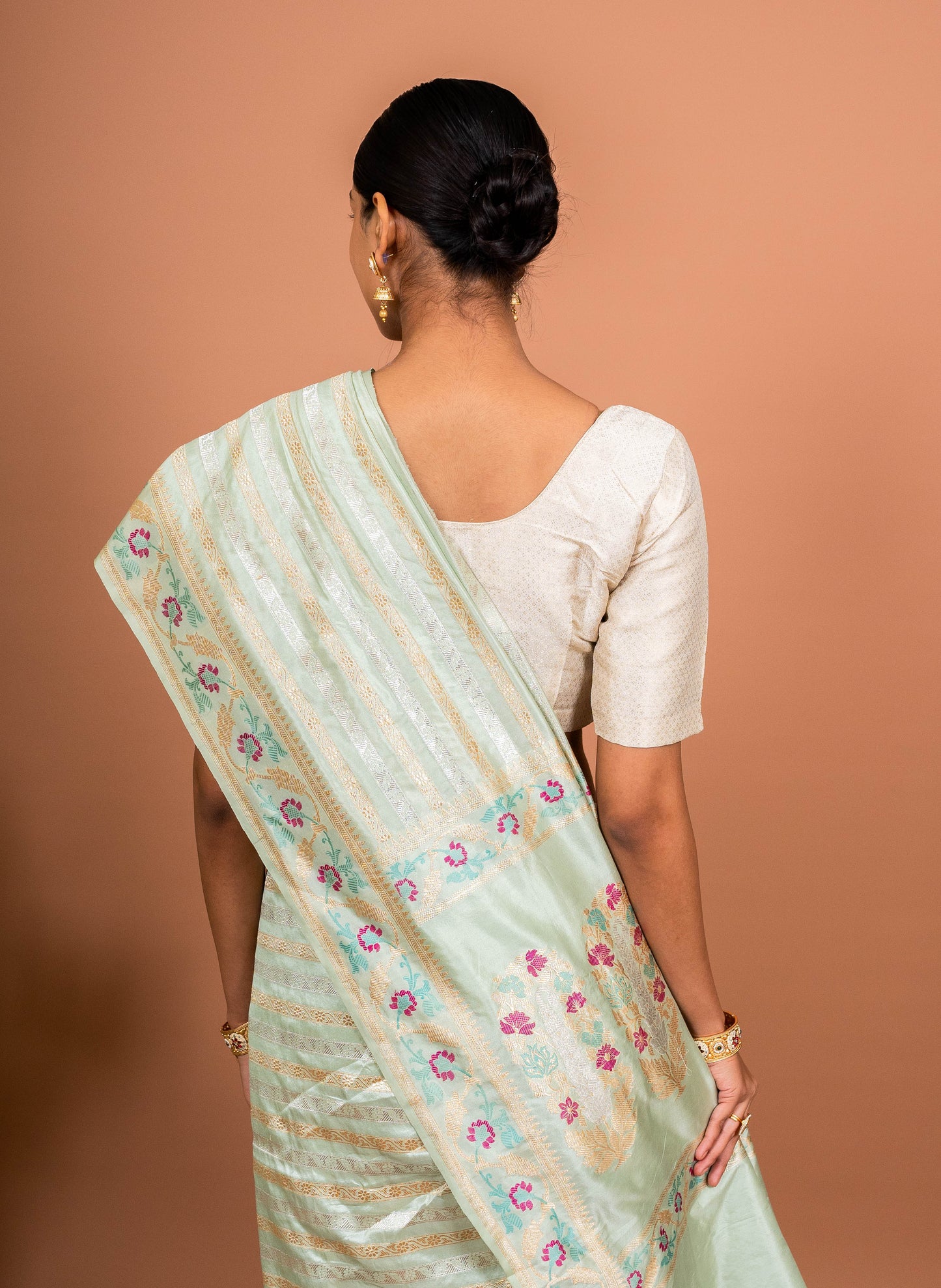 Paisely Pallu Handwoven Banaras Saree