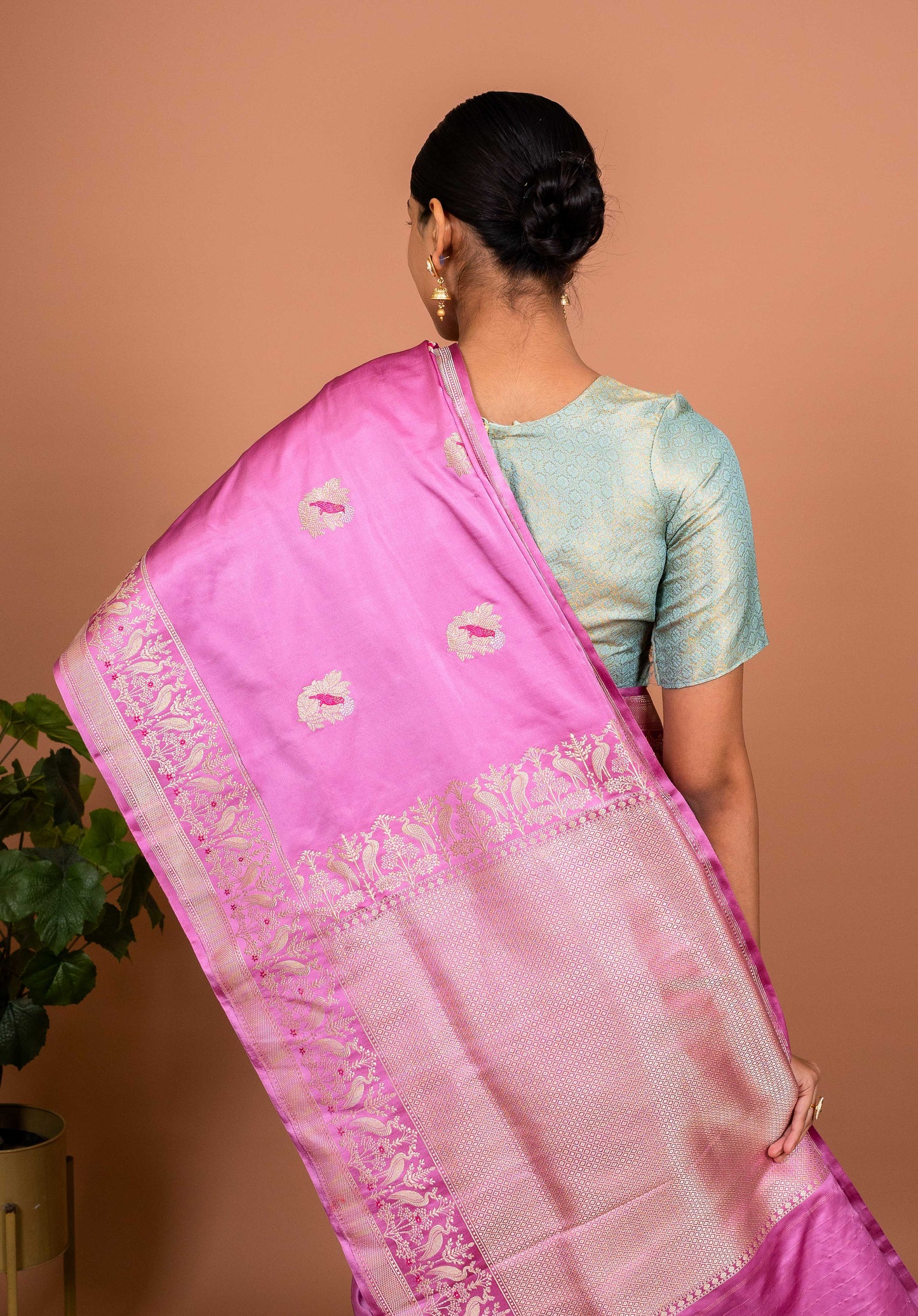 Saras Border Handwoven Banaras Saree