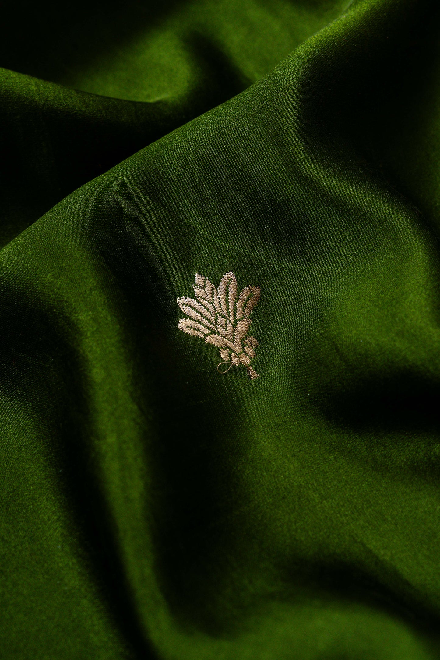 Meenakar Border Handwoven Banaras Saree