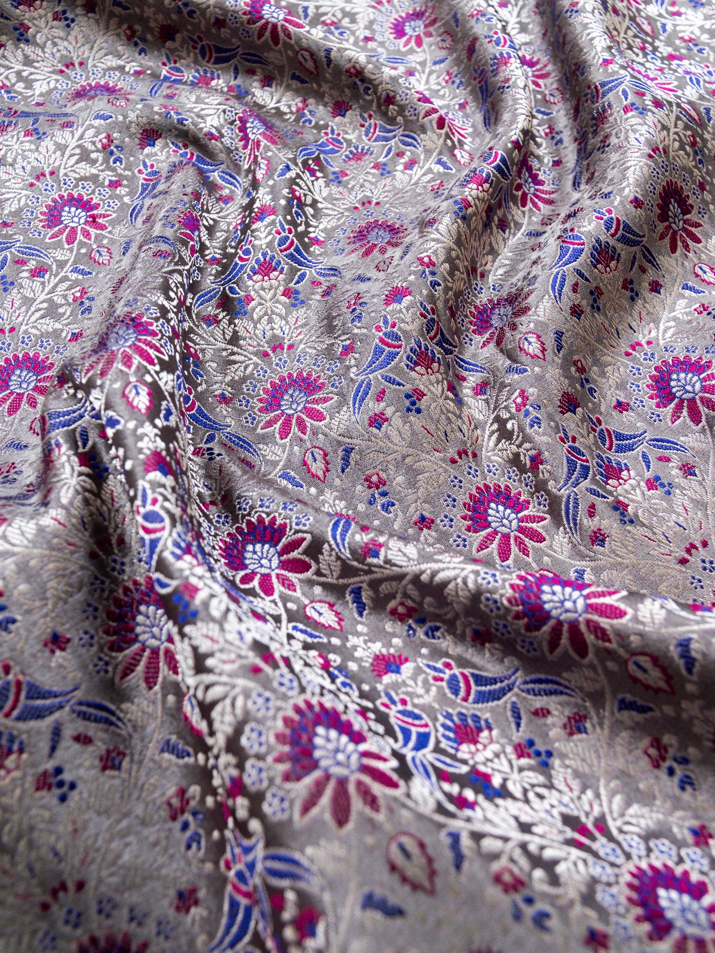 Tilfi meenekar Handwoven Banaras Saree