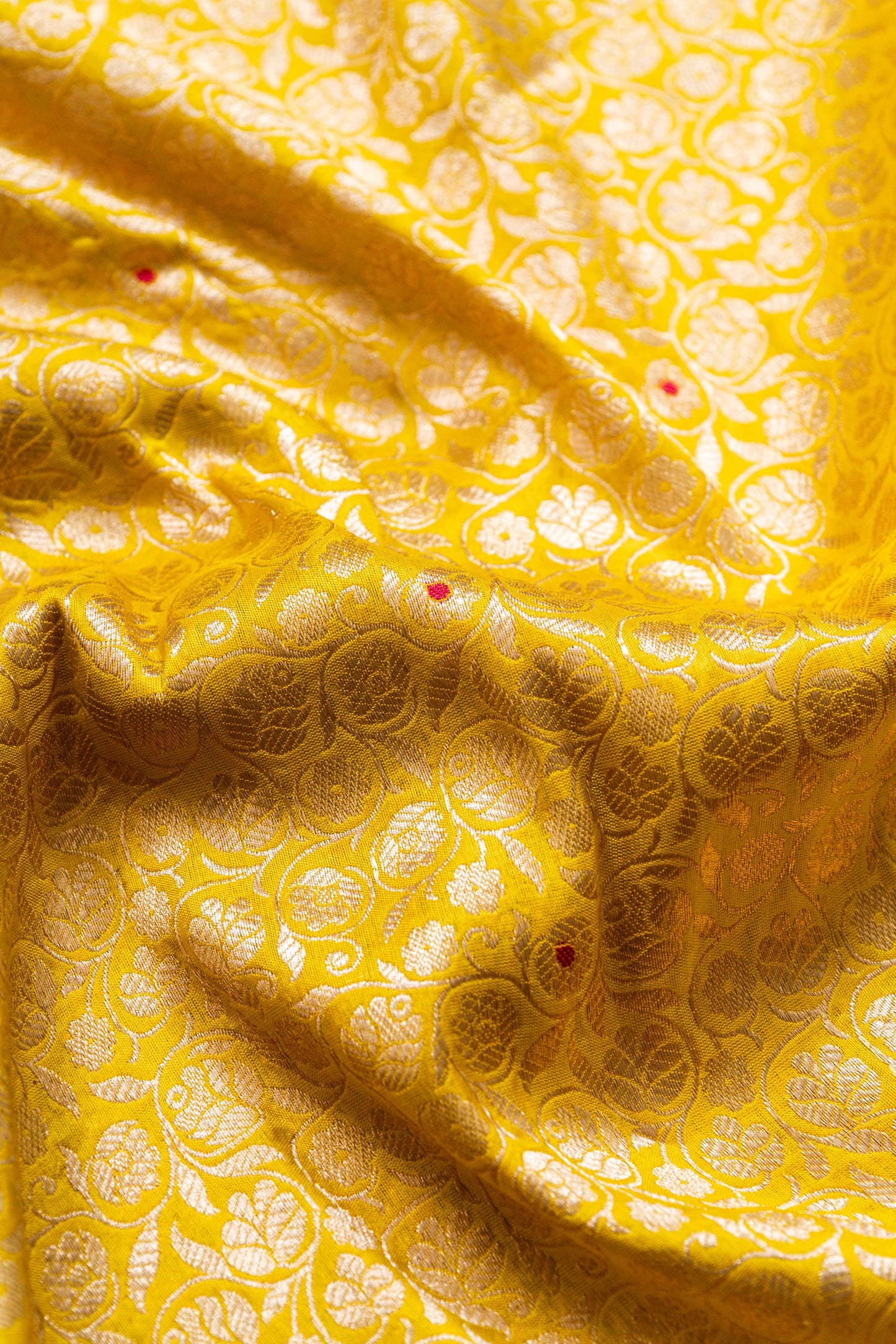 Guldasta Handwoven Banaras Saree