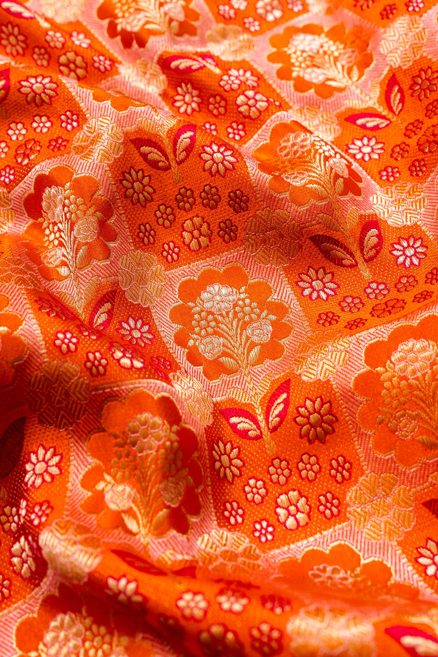 Vana tanchhoi Handwoven Banaras Saree