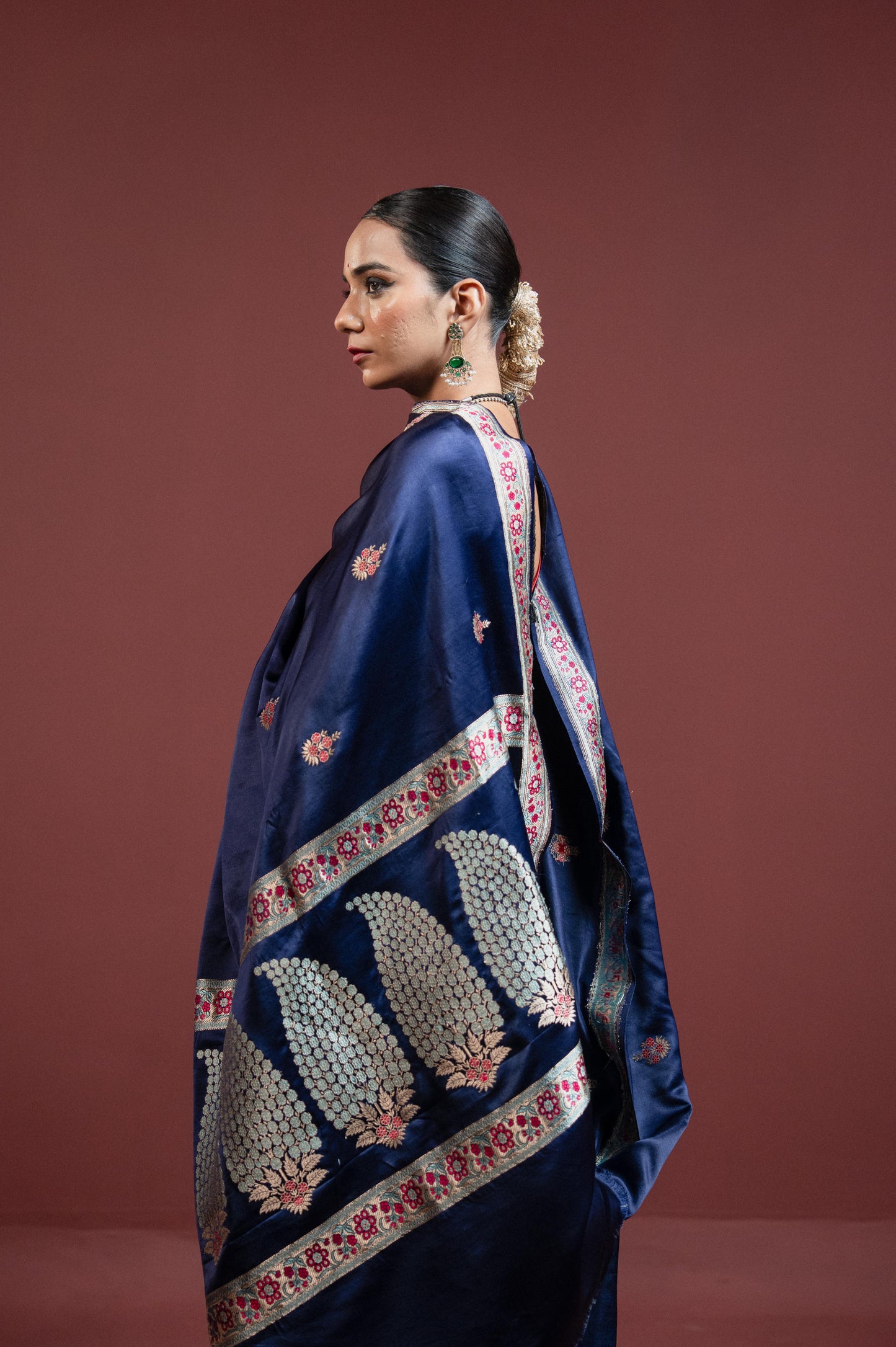 Ambuj: Deep Navy Blue Banarasi Handwoven Saree