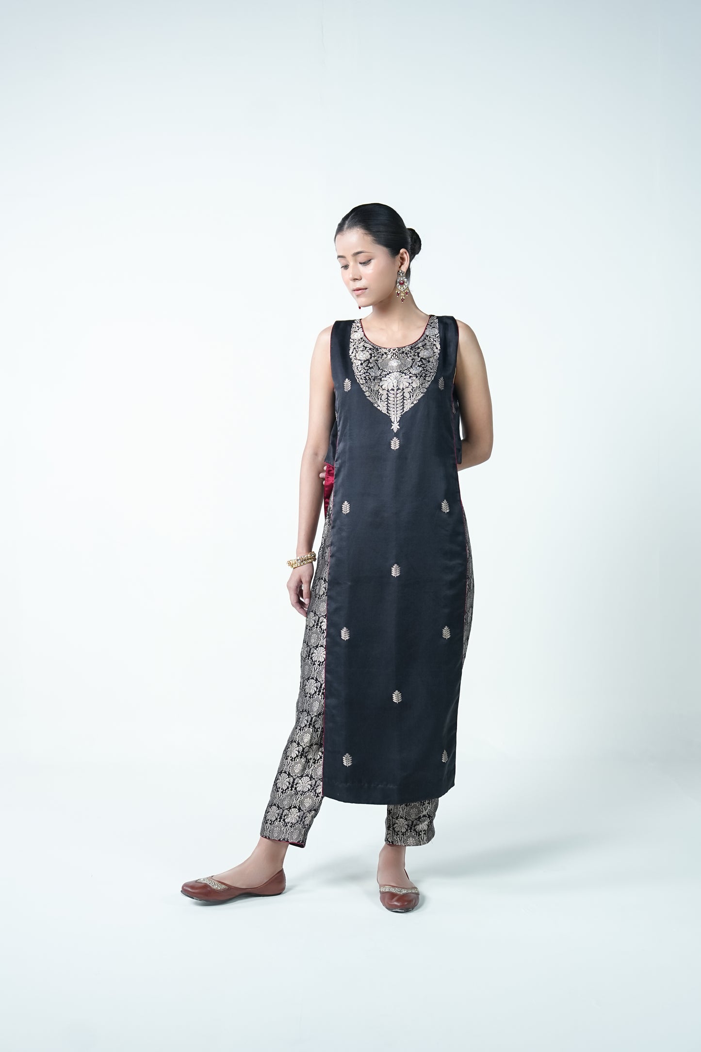 Rudraksh – Elegant Black Banarasi Ethnic Suit for Women