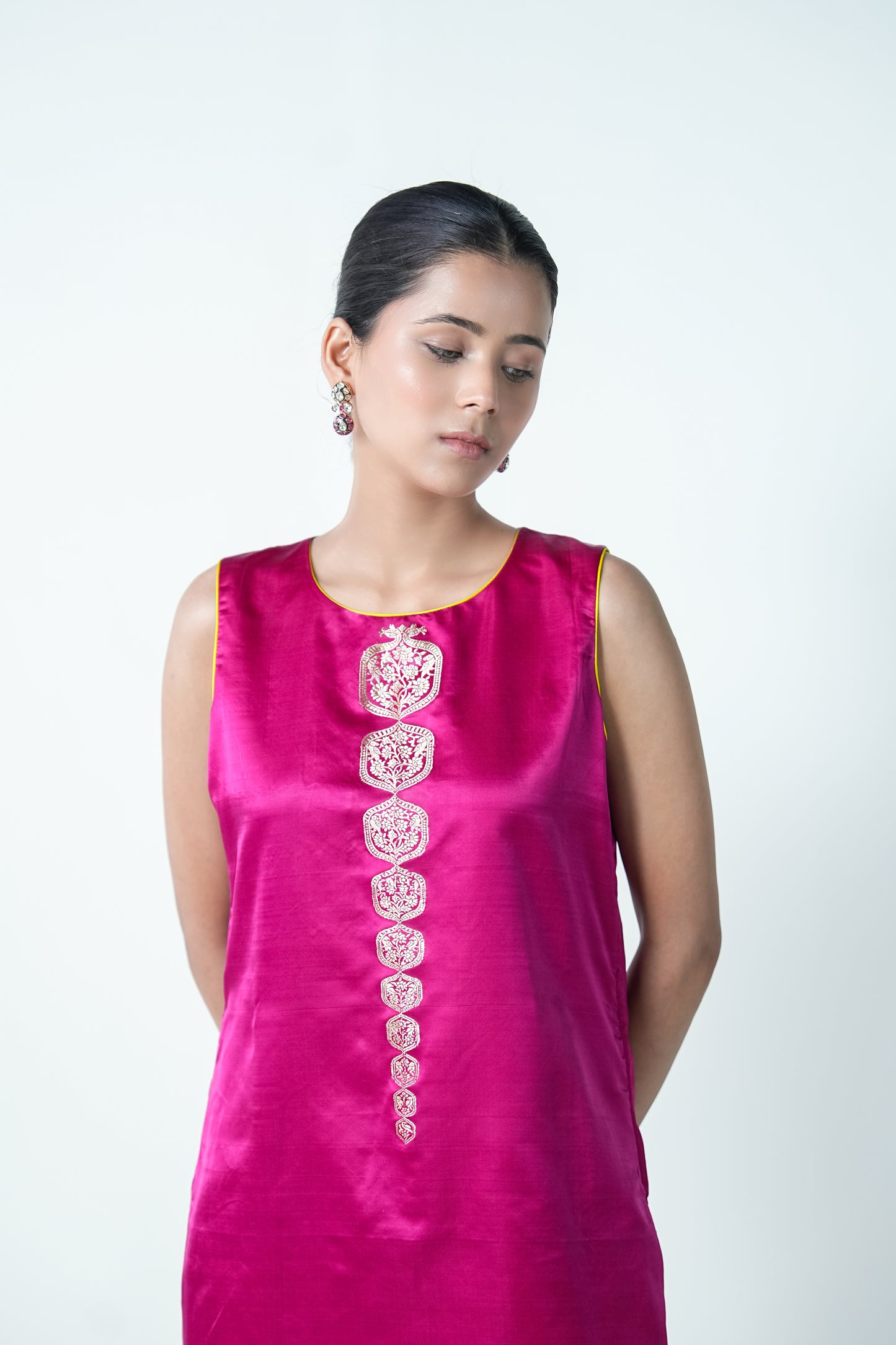 Meena – Graceful Pink Ethnic Suit for Women