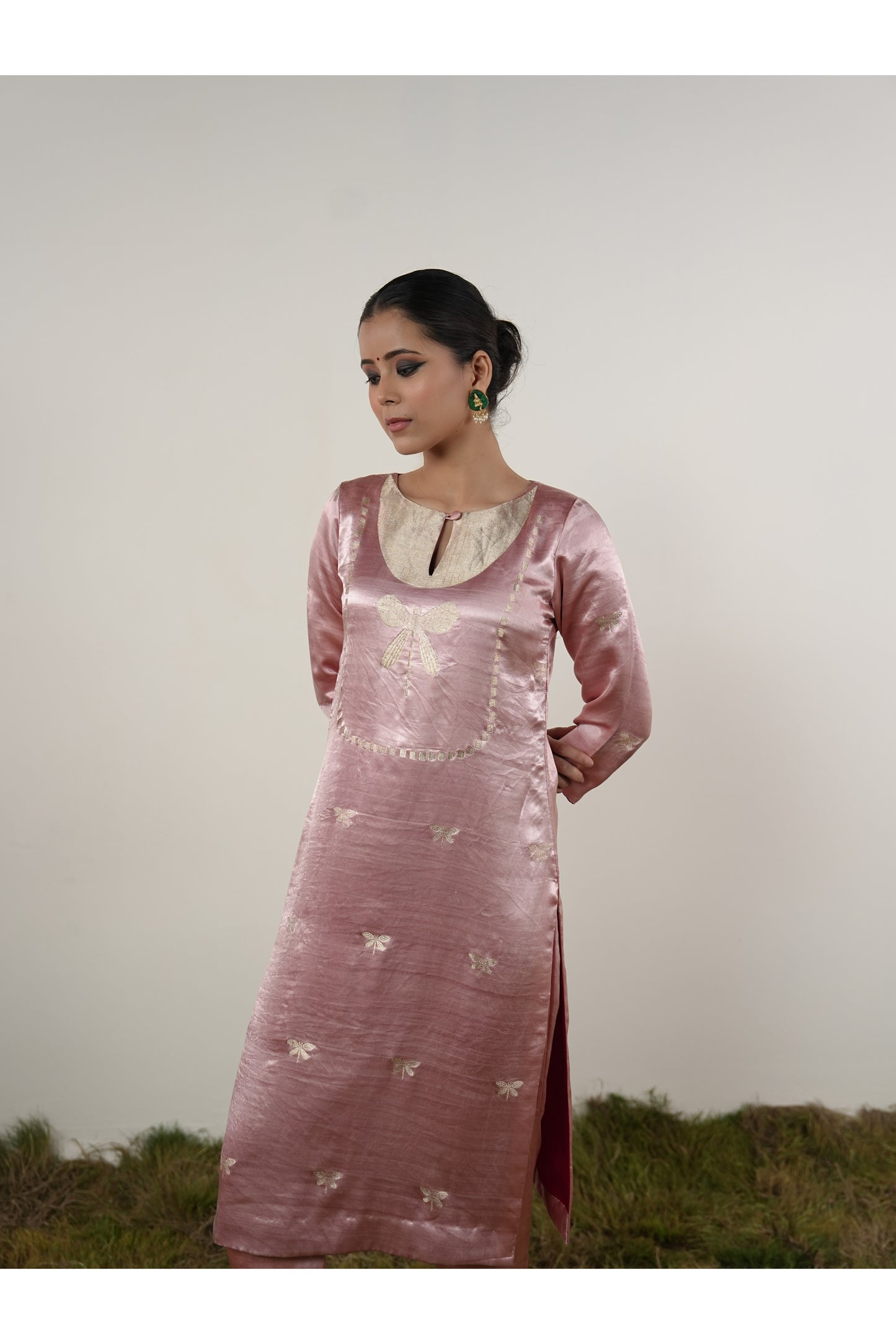 Titli – Vibrant Pink Ethnic Suit for Women