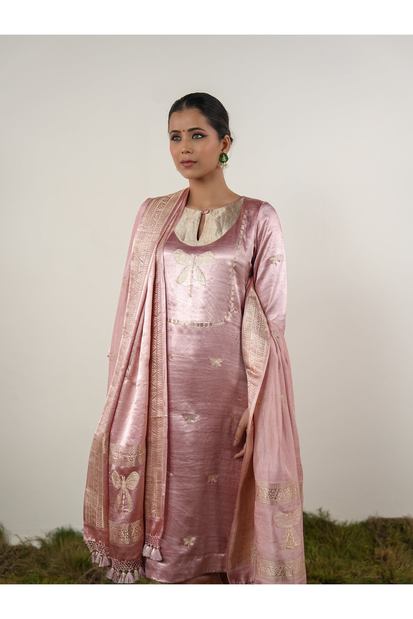 Titli – Vibrant Pink Ethnic Suit for Women