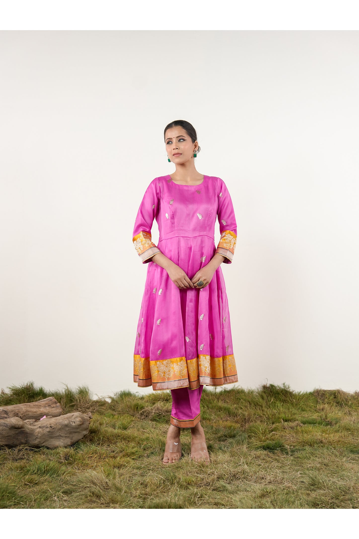 Sindh – Classic Pink Ethnic Suit for Women