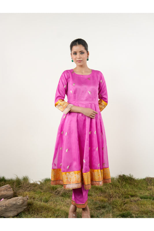 Sindh – Classic Pink Ethnic Suit for Women