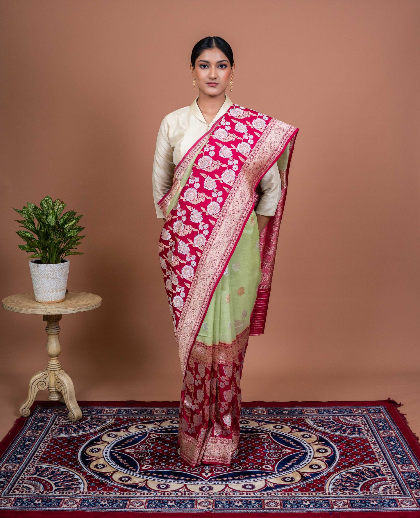 Kora Kataan Handwoven Banaras Saree