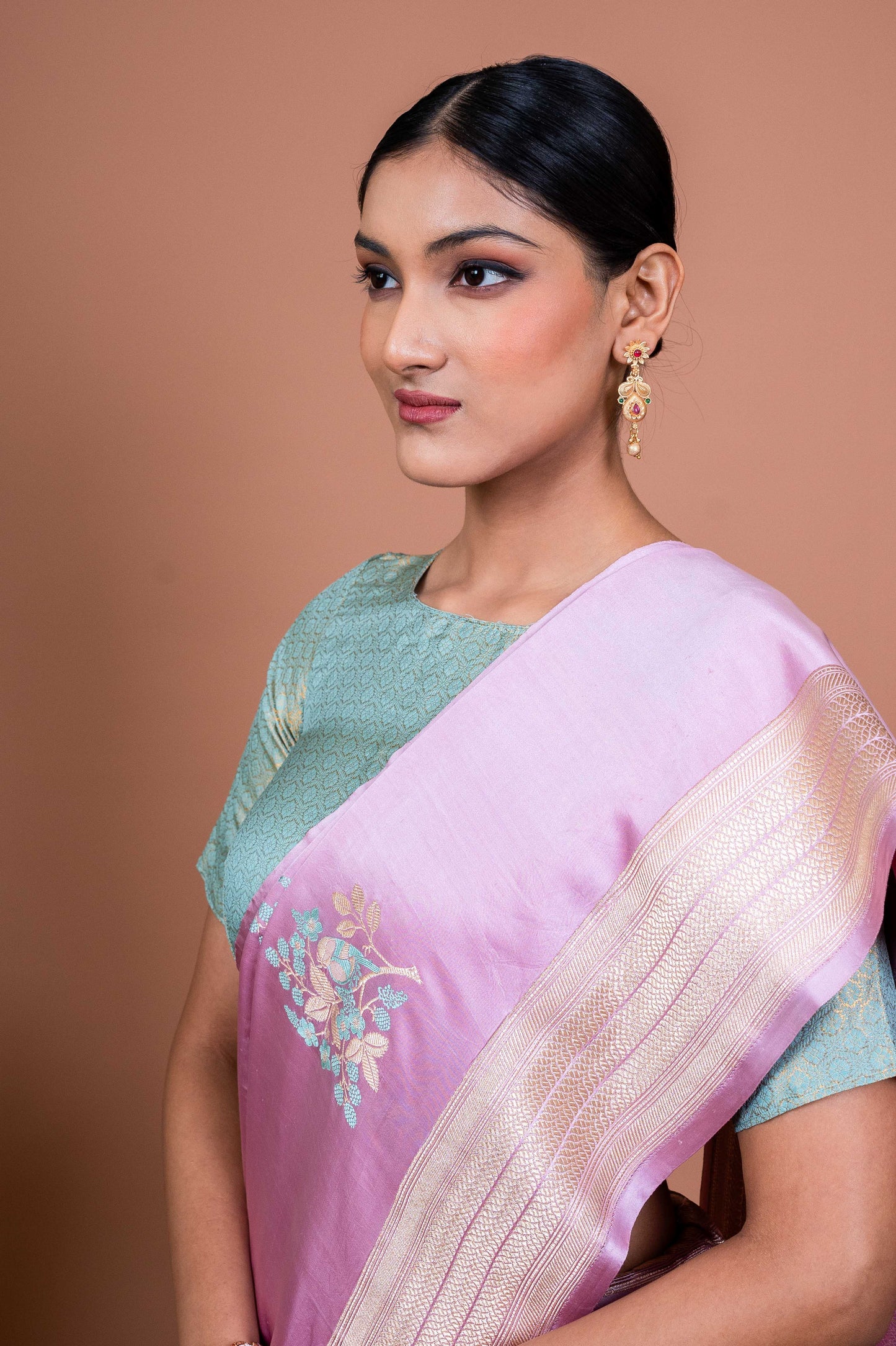 Goraiyya Handwoven Banaras Saree