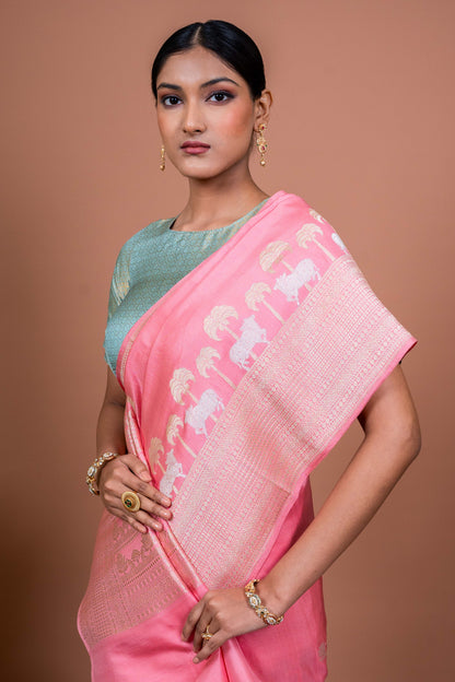 Pichhwai border Handwoven Banaras Saree
