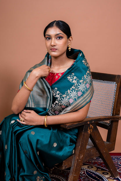 Kamal Border Handwoven Banaras Saree