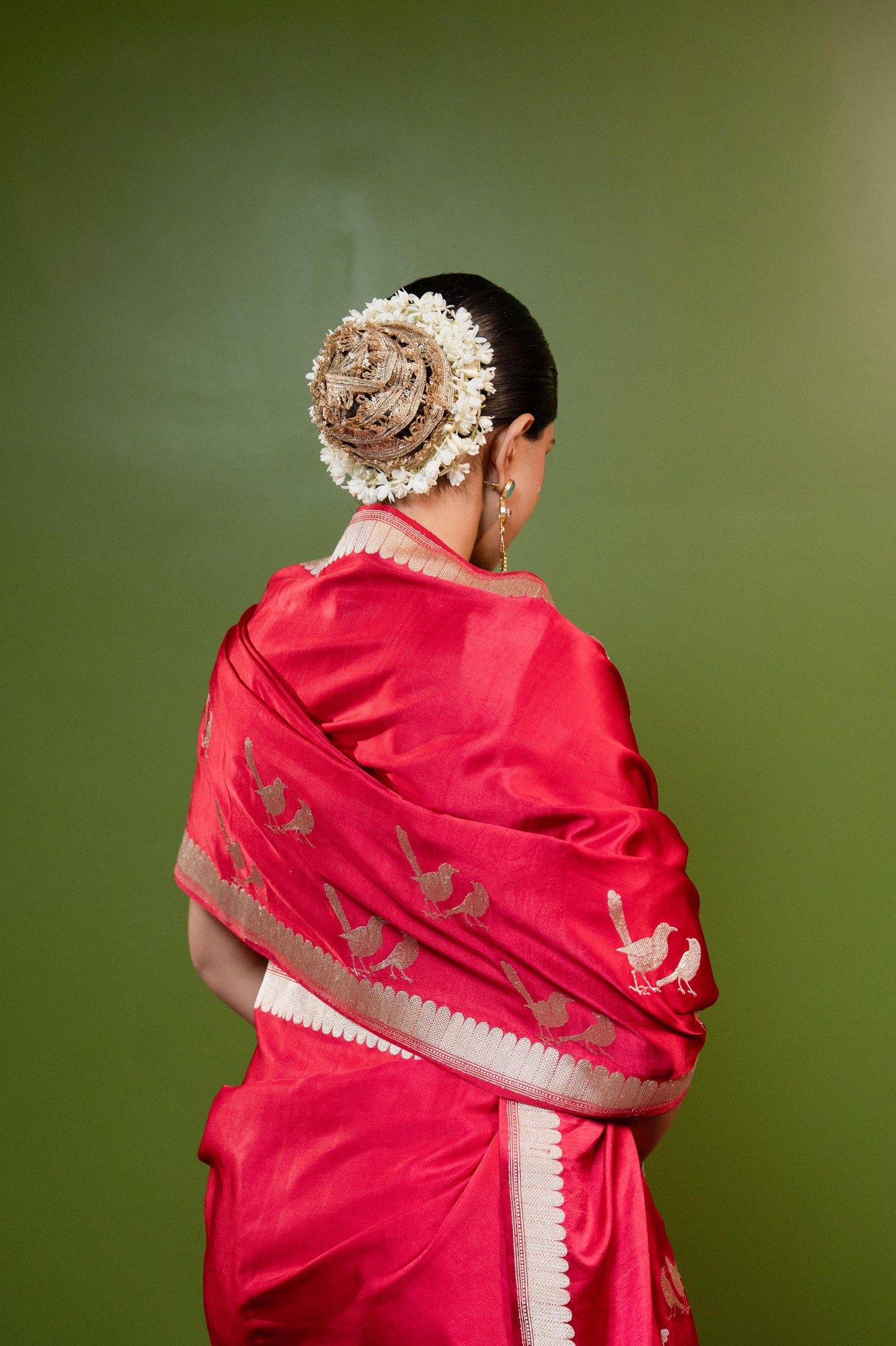 Goraiyya: A song of warmth and belonging. Banarasi Handwoven Saari