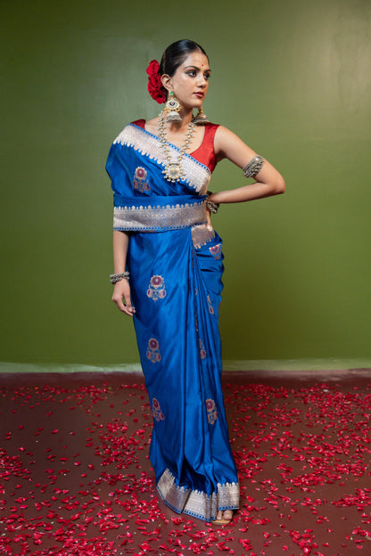 Kumudini: Grace that blooms in stillness. Banarasi Handwoven Saari