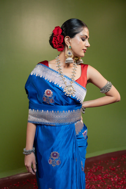 Kumudini: Grace that blooms in stillness. Banarasi Handwoven Saari