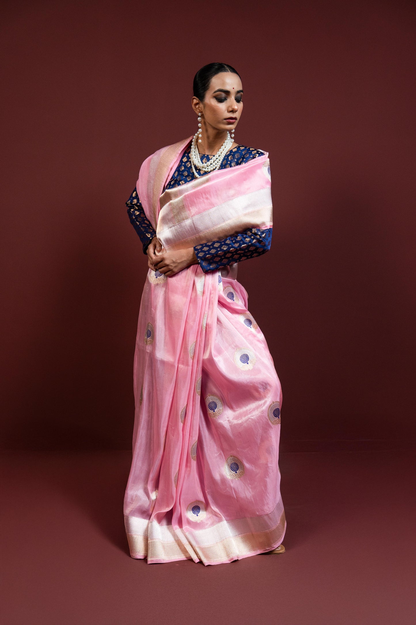 Guleria, Banarasi Handwoven Saare