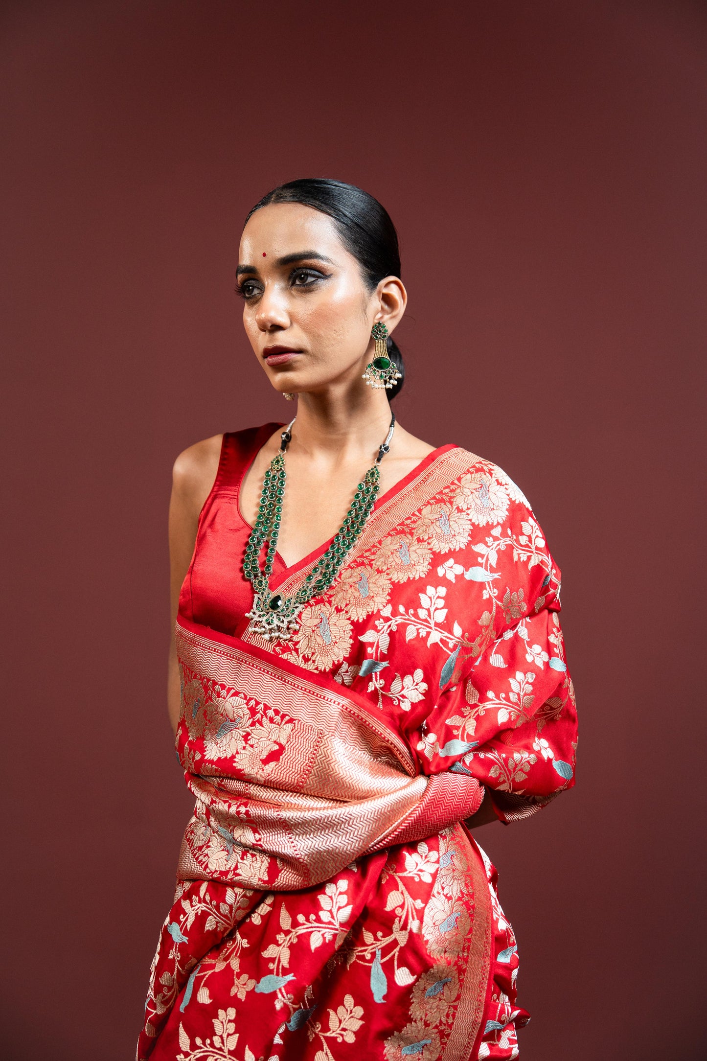 Sona: A celebration woven in gold.