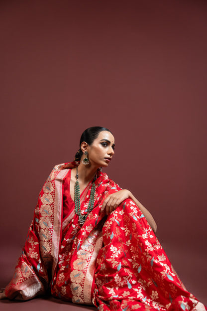 Sona: A celebration woven in gold.