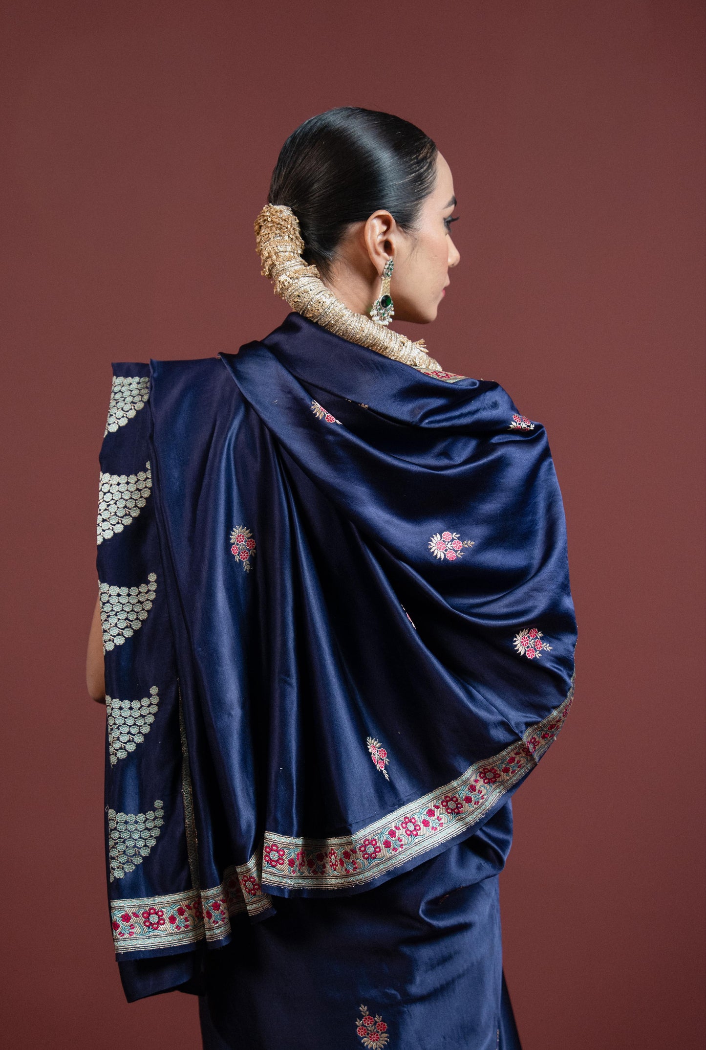 Ambuj: Deep Navy Blue Banarasi Handwoven Saree