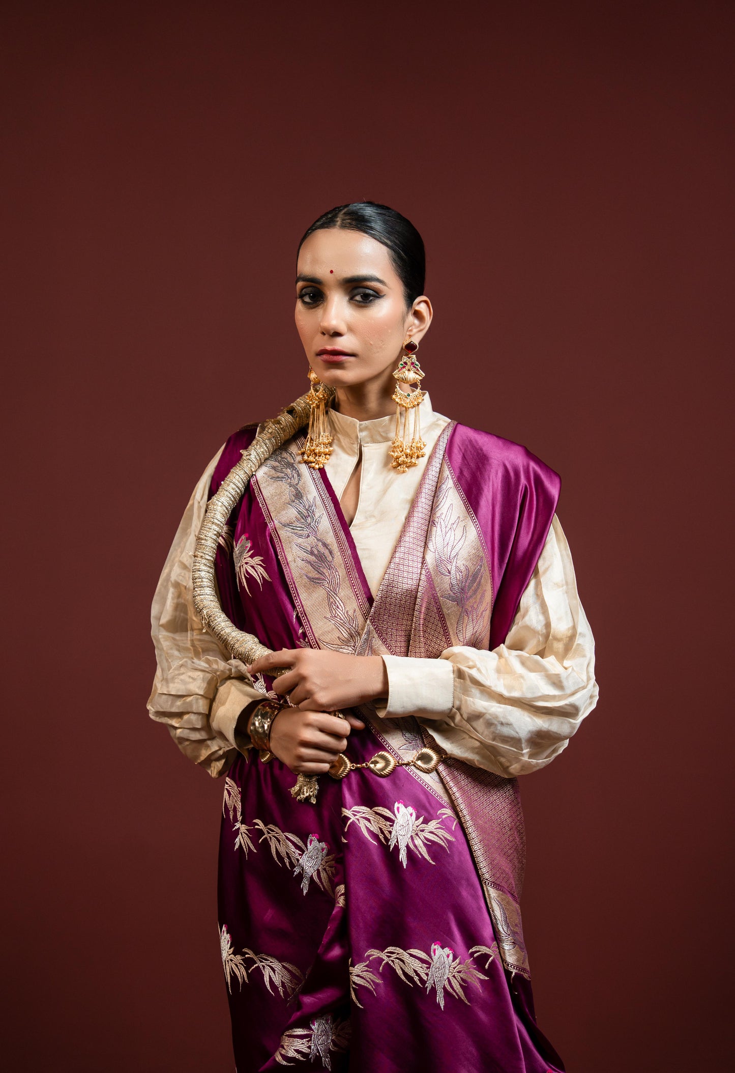 Naina: Where depth meets devotion. Banarasi Handwoven Saare