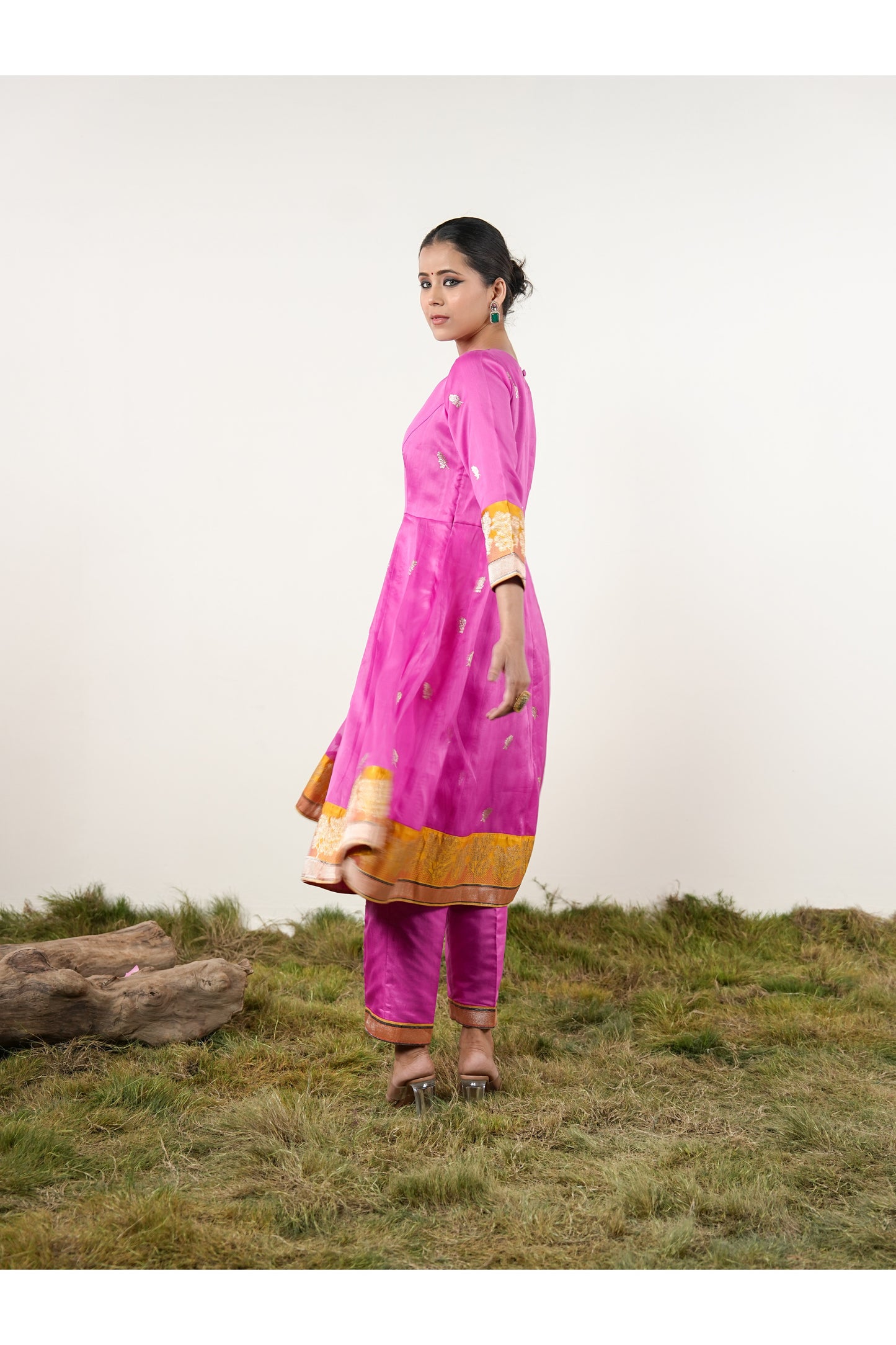 Sindh – Classic Pink Ethnic Suit for Women